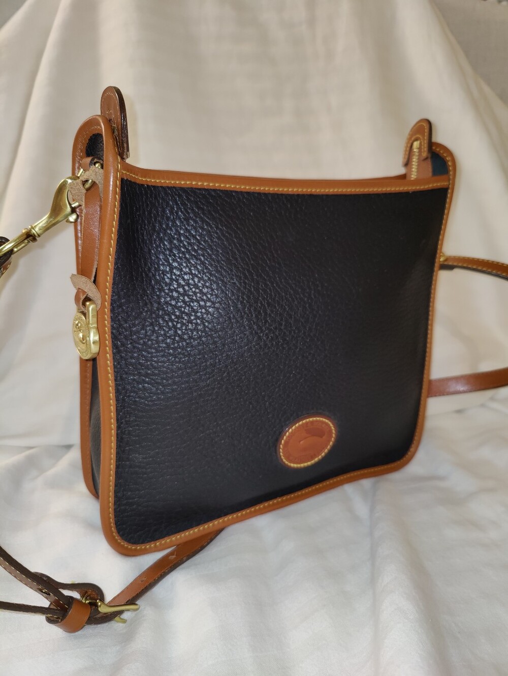 Vintage Dooney & Bourke Black Pebbled Leather Crossbody w/ Brass Duck medallion